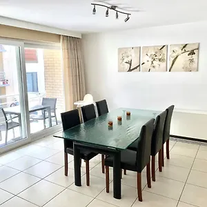 luxe-vakantieappartement-centrum-oostende-6pers.hotelsghent.com/